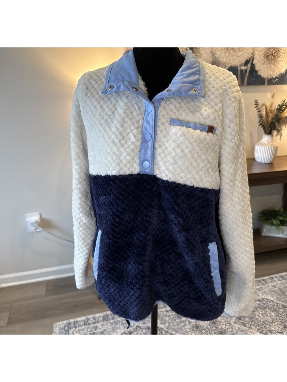 Simply Southern Plush Color Block Pull Over Size Medium Snap Front Navy/cream